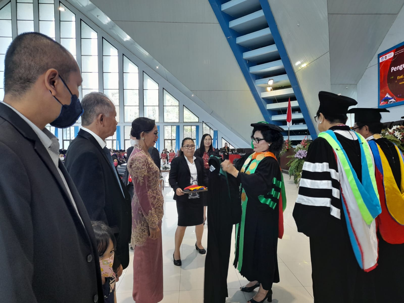 Laksanakan Wisuda, Rektor Unima Sebut Jaga Nama Baik Almamater