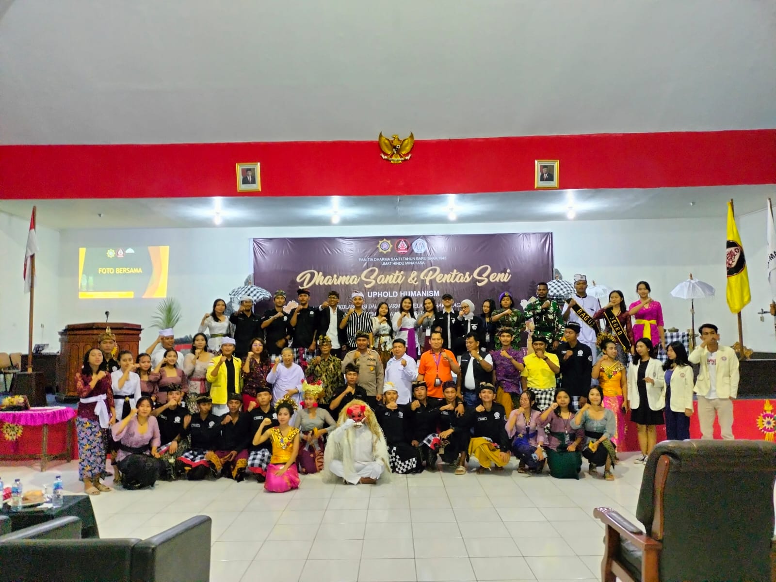Donal Ratu Buka Dharma Santi dan Pentas Seni PHDI Unima