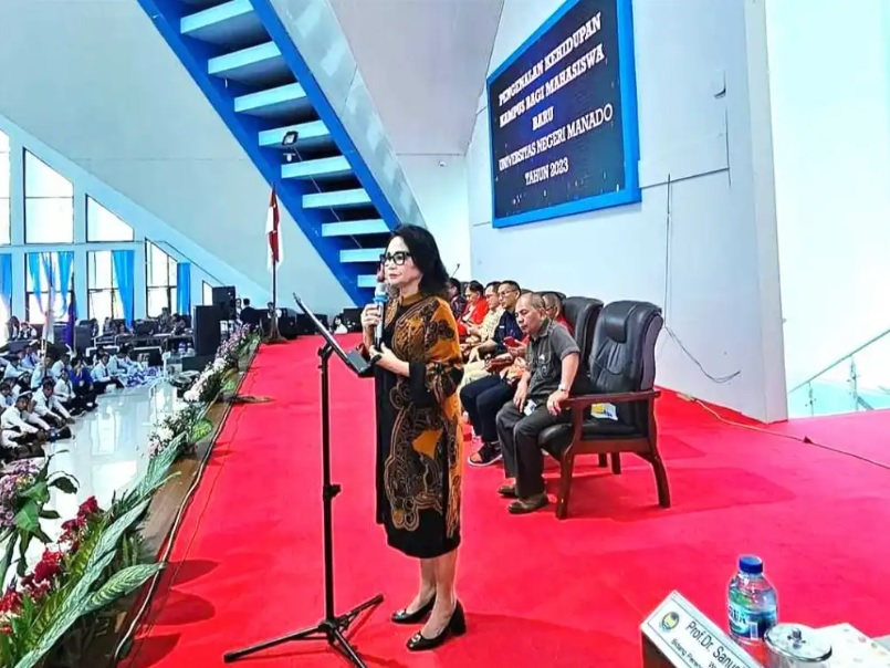 Gelar Sidang Senat Terbuka PKKMB, Ini Pesan Rektor Unima Kepada 3.529 Mahasiwa Baru 