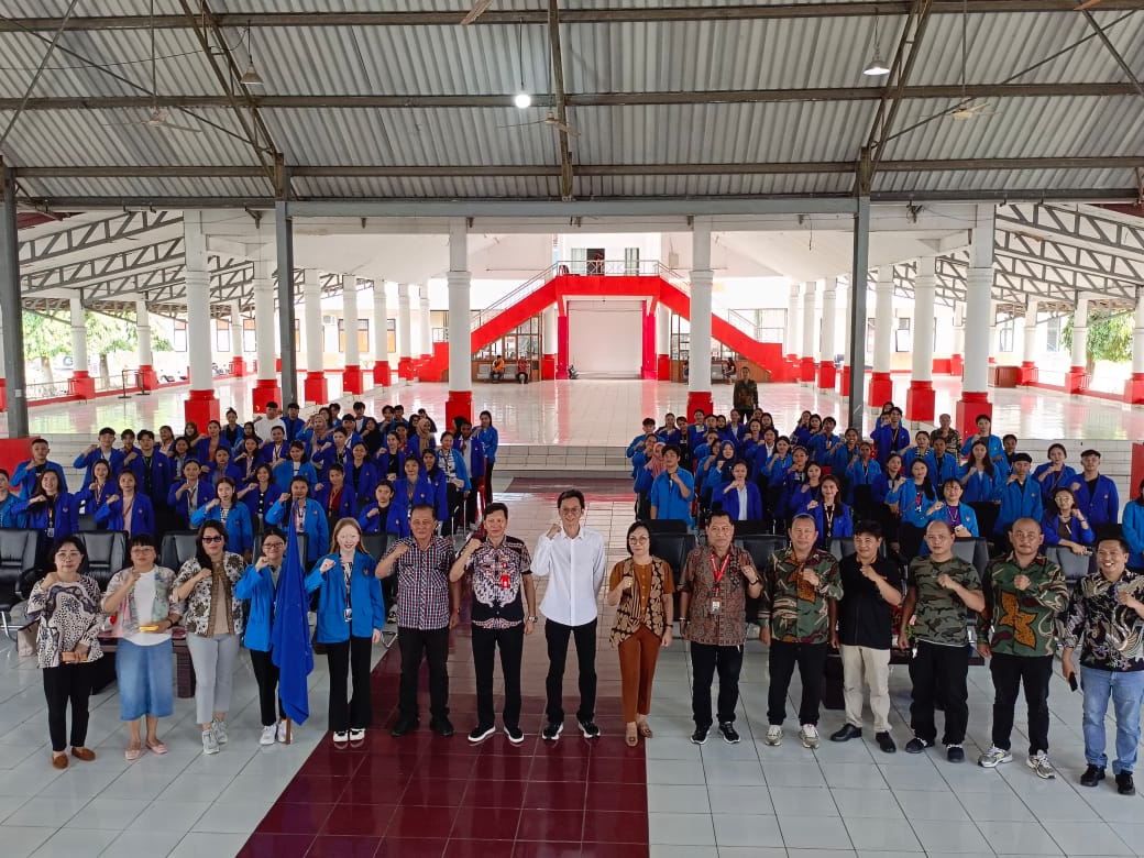 Ratusan Mahasiswa KKN Unima Resmi Diterima Pemkab Minsel, Kepala LPPM Dr Armstrong Sompotan MSi kembali Tegaskan Pesan Rektor Unima